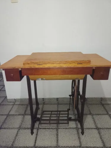 Máquina de costura Singer