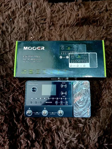 Pedaleira MOOER GE 150 plus li