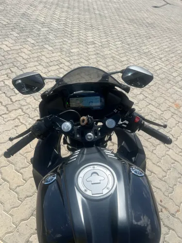 Yamaha R15 2025/2025 | Apenas 4.000 km