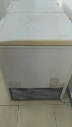 Vendo freezer 400l Electrolux *59