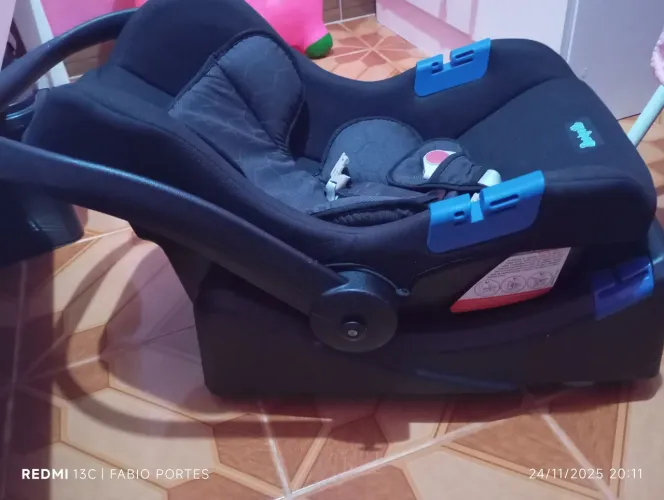 Bebê conforto Burigotto com base