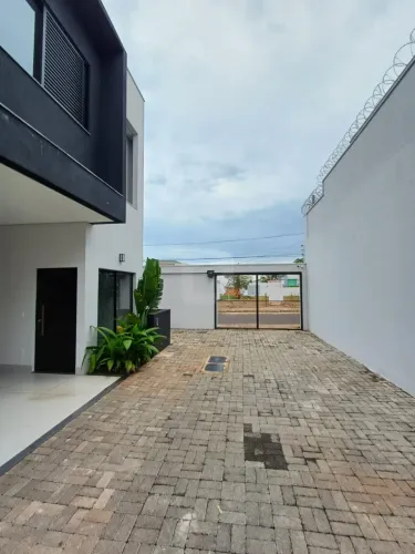Casas à venda no Condomínio Amatiri.