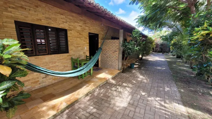Pousada em funcionamento. Centro de Pipa. 5 chales + casa 2 quartos