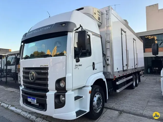 Vw 24-280 Ano 2020 Constellation 6x2 Leito Teto Alto Báu Refrigerado.