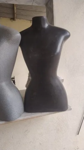 Manequim masculino e feminino