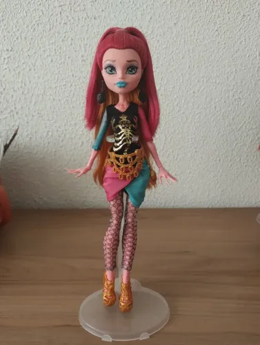 Boneca Monster High New Scaremester Gigi Grant 