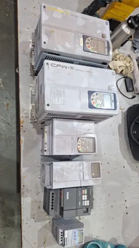 Lote inversores de frequencia fpara tirar peças, sobra de campanha, tambem ve