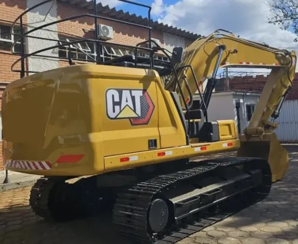 Pá carregadeira w20E case 2017. Toda original 