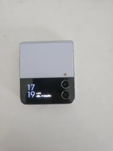 LllZflip4 tela danificada
