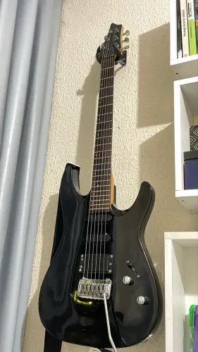 GUITARRA FEITA POR LUTHIER