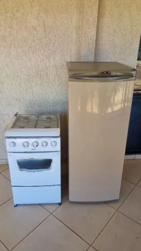 Geladeira e fogão