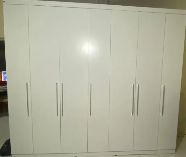 Vende-se guarda-roupa e cabeceira de cama queen
