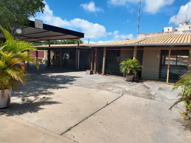 Aluga-se Restaurante no Boa Esperança, ao lado da UFMT - 700 m²