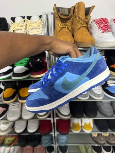 Tênis Nike SB Dunk Low Pro Blue Raspberry
