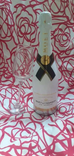 Champagne moet & Chandon Ice imperial 