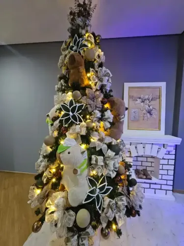 Árvore Natal 2,40m Premium Capivara + Enfeites + Luzes