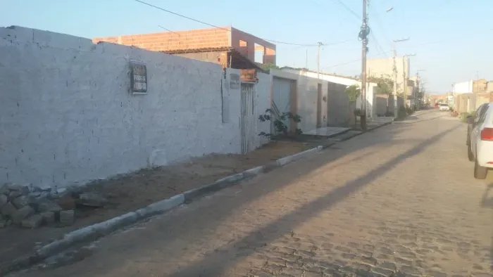 Aluga ou vende terreno em Barra dos Coqueiros 