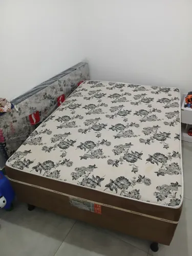 Cama box