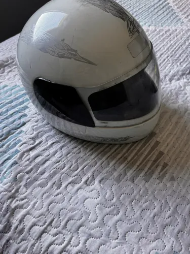 Capacete baratoooo Protork número 58