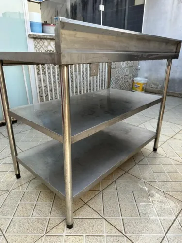 Mesa com prateleira inox Cozil
