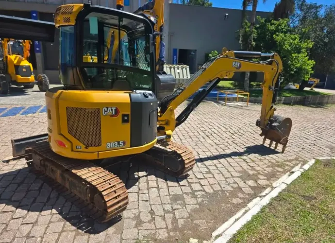 Mini escavadeira 