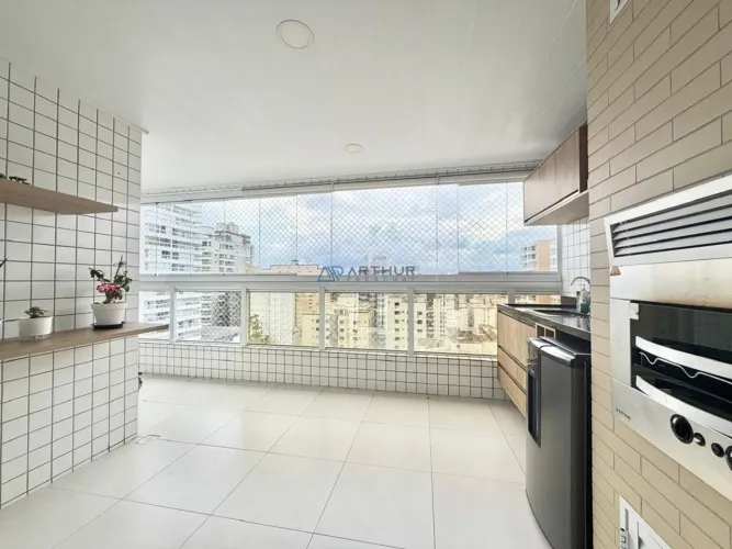 Apartamento à venda em Praia Grande no Canto do Forte com 3 dormitórios