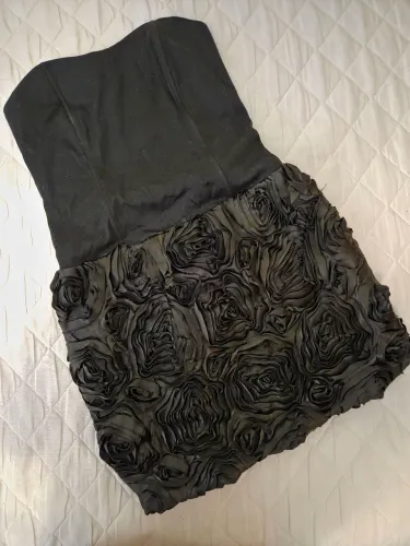 Vestido tubinho preto