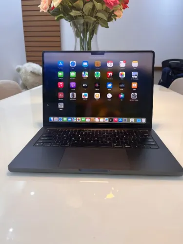 MacBook Pro M3 Pro 18gb 512gb Impecável