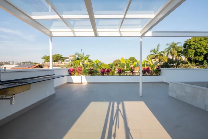420 m², 3 suítes, 3 vagas  Casa contemporânea com rooftop e piscina aquecida na Vila Nova 