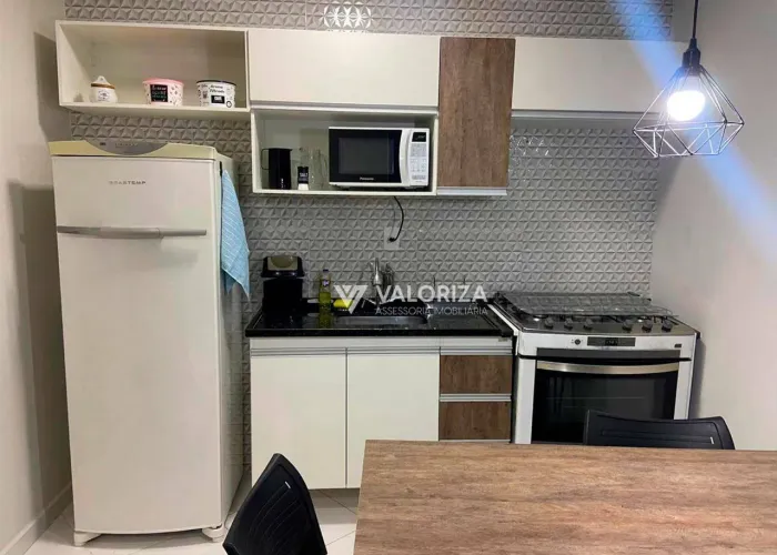 Casa com 2 quartos para alugar, 60 m² por R$ 3.315/mês - Jardim Araújo - Votorantim/SP
