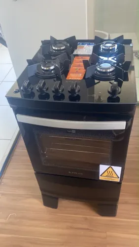 Vendo fogão Atlas novo 
