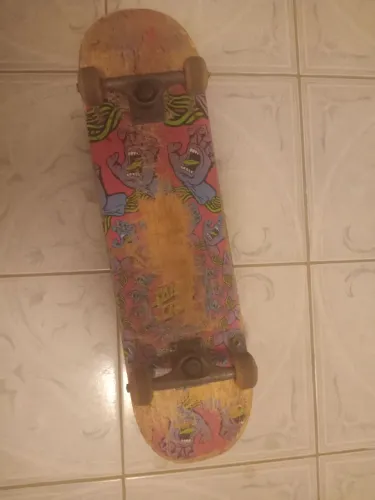 Skate usado shape Santa cruz
