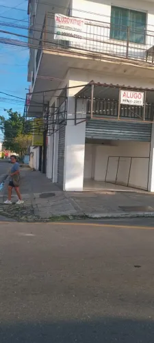 Alugo loja de esquina na Cidade Alegria em Resende.