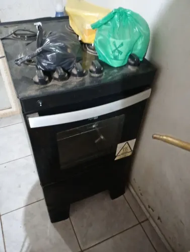 Vendo fogão