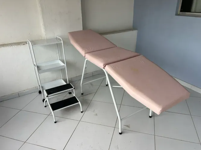 Kit essencial para cuidados e procedimentos.