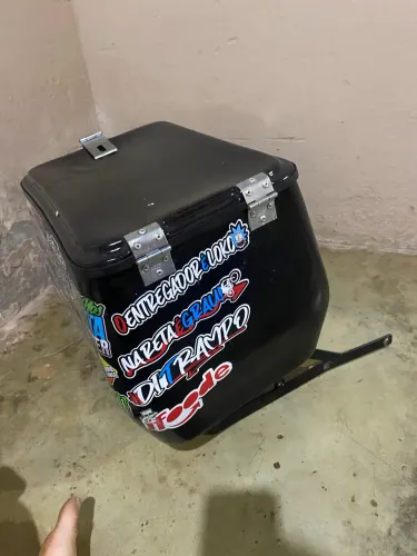 VENDO BAÚ 60 litros 