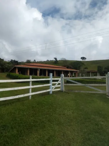 SÍTIO COM 17 ALQUEIRES EM LAGOINHA, S.P