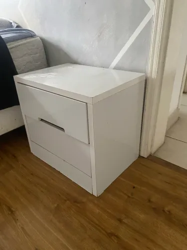Mesa de Cabiceira