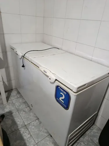 Freezer duas portas horizontal