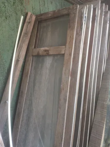 Janelas rústica