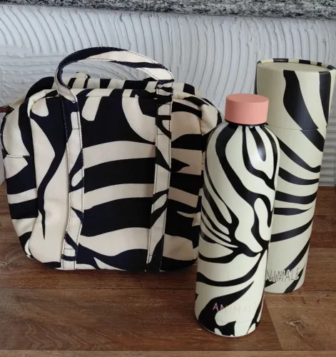 Bolsa e garrafa térmica novos Animale