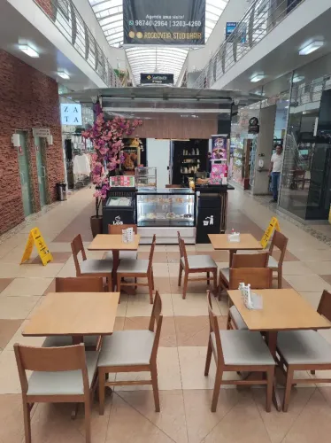 Lindo Quiosque moderno café e confeitaria