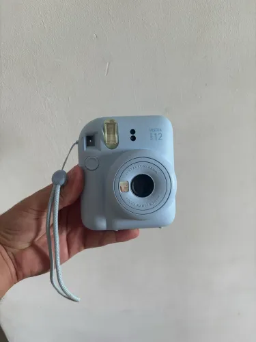 Câmera Instax mini 12