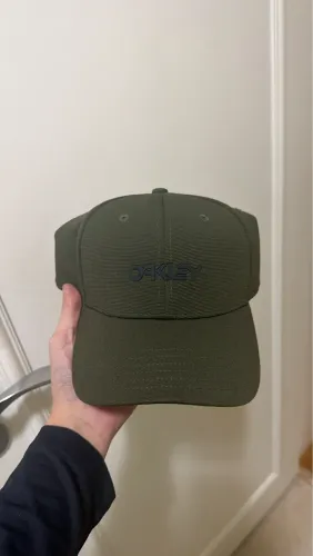boné oakley