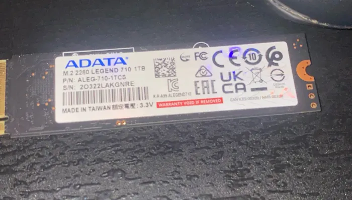 SSD ADATA Legend 710 de 1 TB, modelo ALEG-710-1TCS