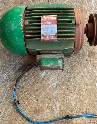 Motor 50CV  modelo 100L 1710 RPM. 220/380. 60 HZ