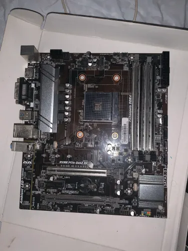 Placa mãe Goldentec AMD A520 DDR4