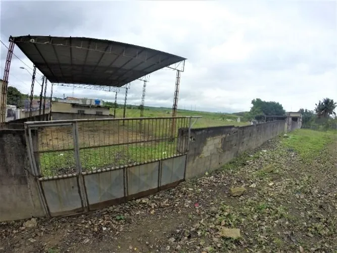 Vendo Terreno em Serra com 18.000m² a 1,4km da BR-101, asfaltado. R$ 4.800.000