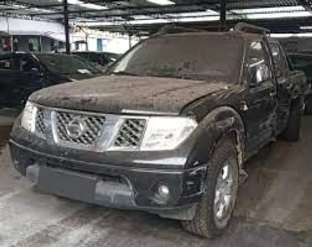 Sucata Nissan Frontier .
