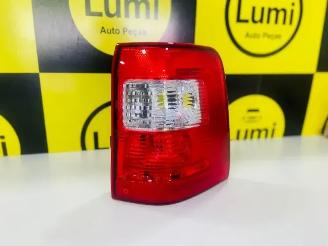 Lanterna Ecosport 2003/2007 - NOVO 